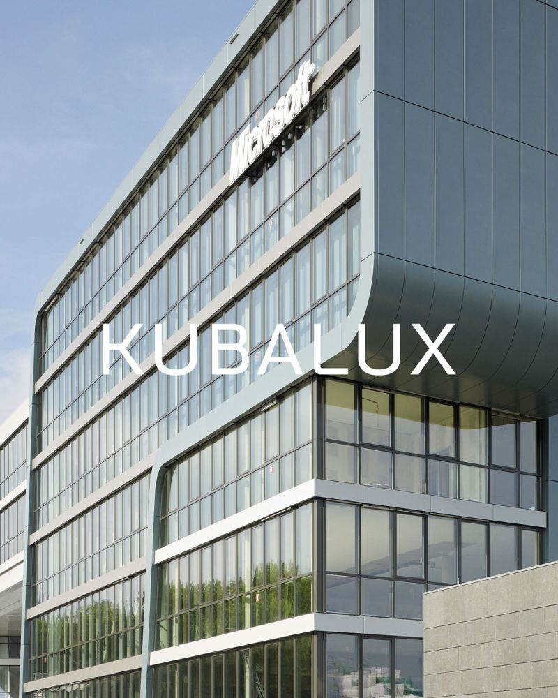 Kubalux Logo vor Microsoft Gebäude im Rheinauhafen in Köln, Architektur